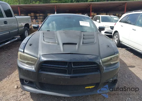 2013 Dodge Charger Srt8 Super Bee from USA, damaged, VIN 2C3CDXGJ4DH570727